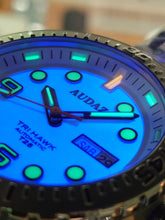 將圖片載入圖庫檢視器 AUDAZ - TRI HAWK 第二代氣燈錶