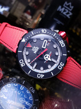 Load image into Gallery viewer, !!!!限時優惠!!!!意大利品牌M2Z潛水機械錶