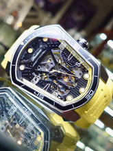 將圖片載入圖庫檢視器 香港品牌Phantoms新款盾牌形機械錶
