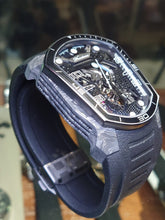 Load image into Gallery viewer, 香港品牌Phantoms新款盾牌形機械錶
