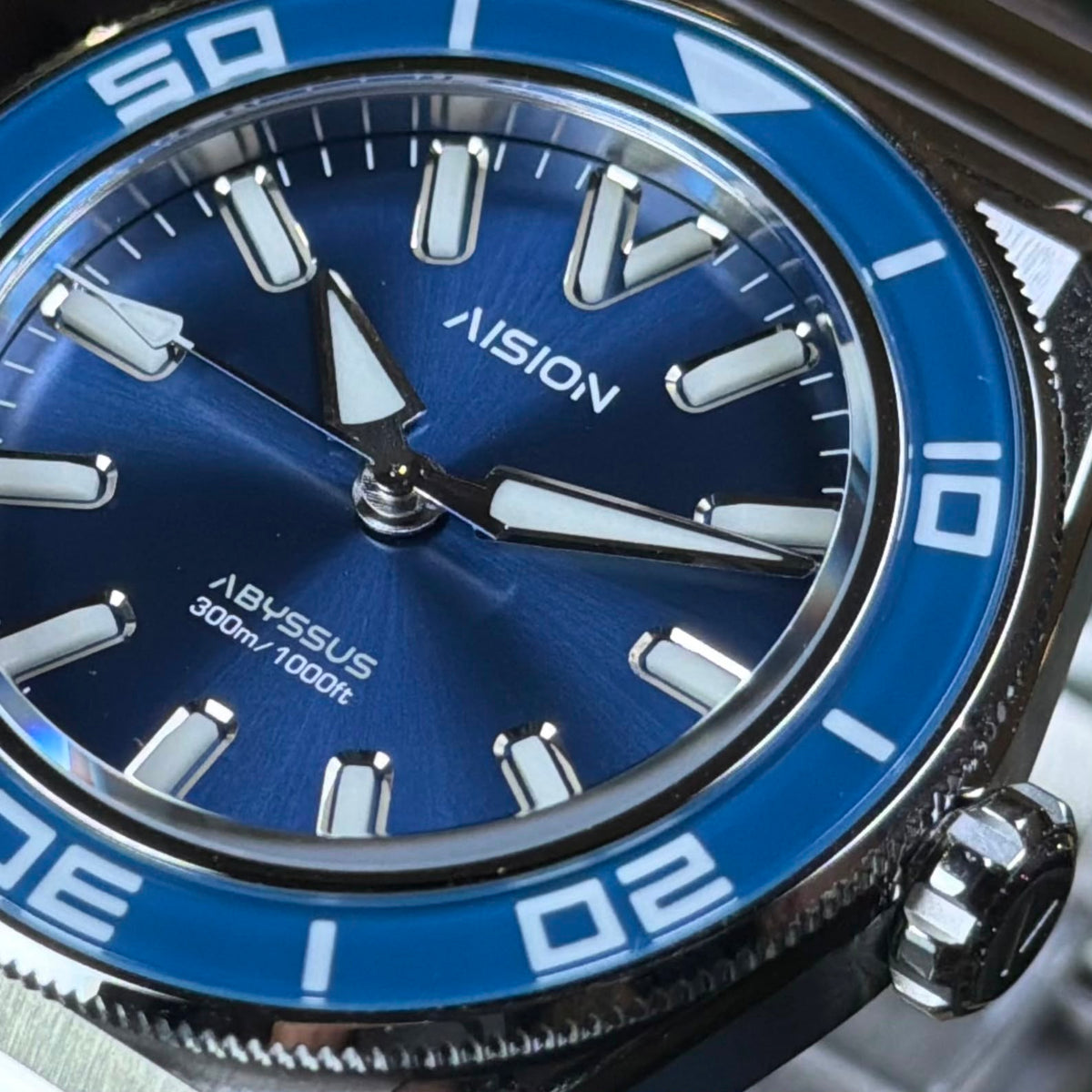 Aision Abyssus自動機械錶