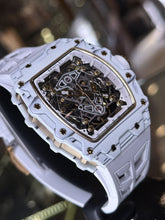 Load image into Gallery viewer, Bentley夜光碳纖酒桶形自動機械錶
