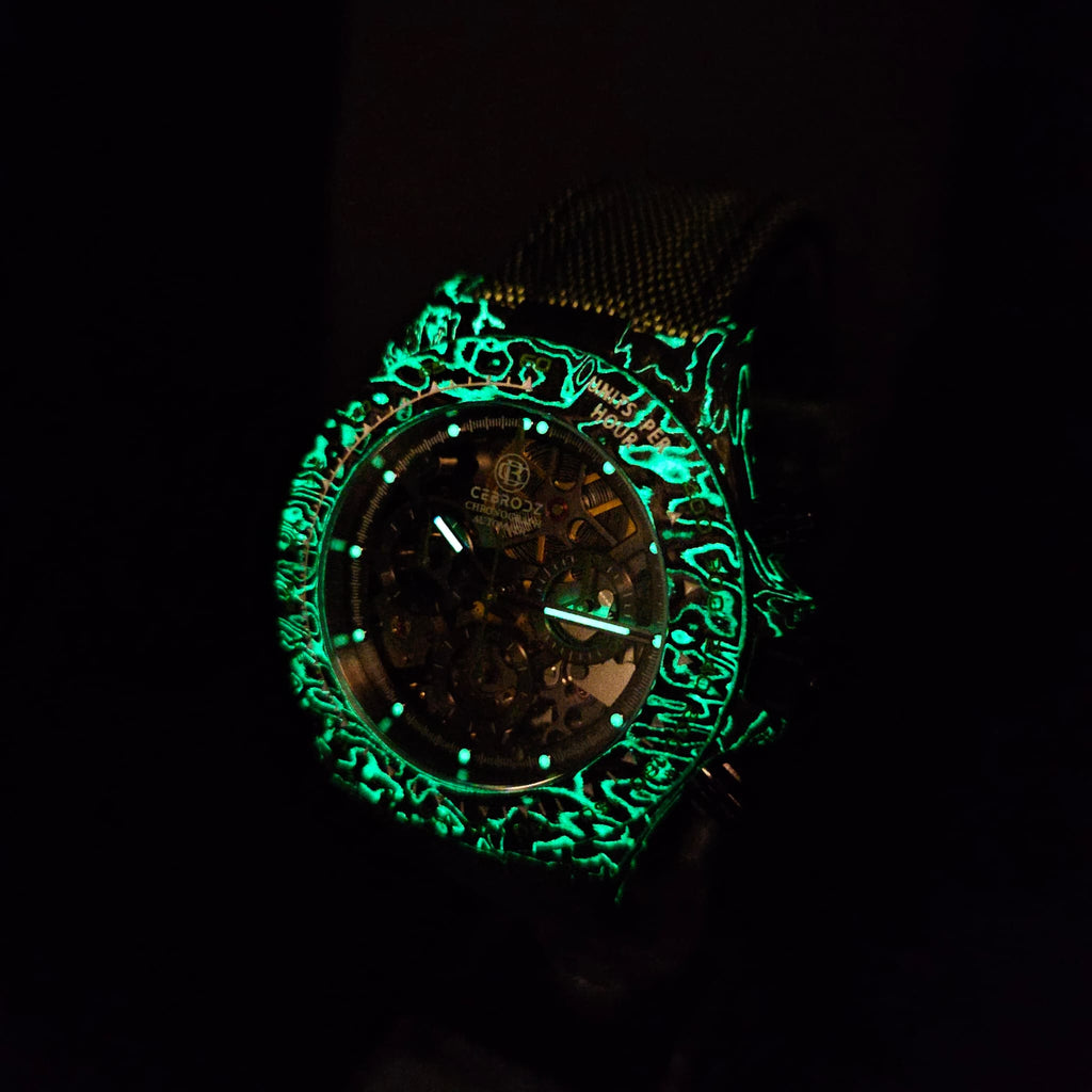 Cebrodz夜光碳纖導柱輪機械錶