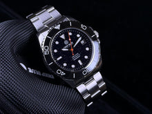 將圖片載入圖庫檢視器 Deep Blue Precision Diver系列自動機械錶
