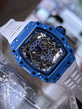 Load image into Gallery viewer, Bentley夜光碳纖酒桶形自動機械錶
