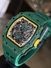 Load image into Gallery viewer, Bentley夜光碳纖酒桶形自動機械錶
