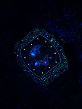 Load image into Gallery viewer, Bentley夜光碳纖酒桶形自動機械錶
