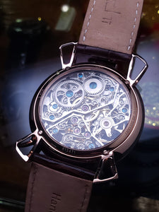 香港品牌 ACHI 透視機械錶