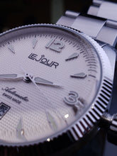 將圖片載入圖庫檢視器 Le Jour 經典瑞士機械錶 Brooklyn
